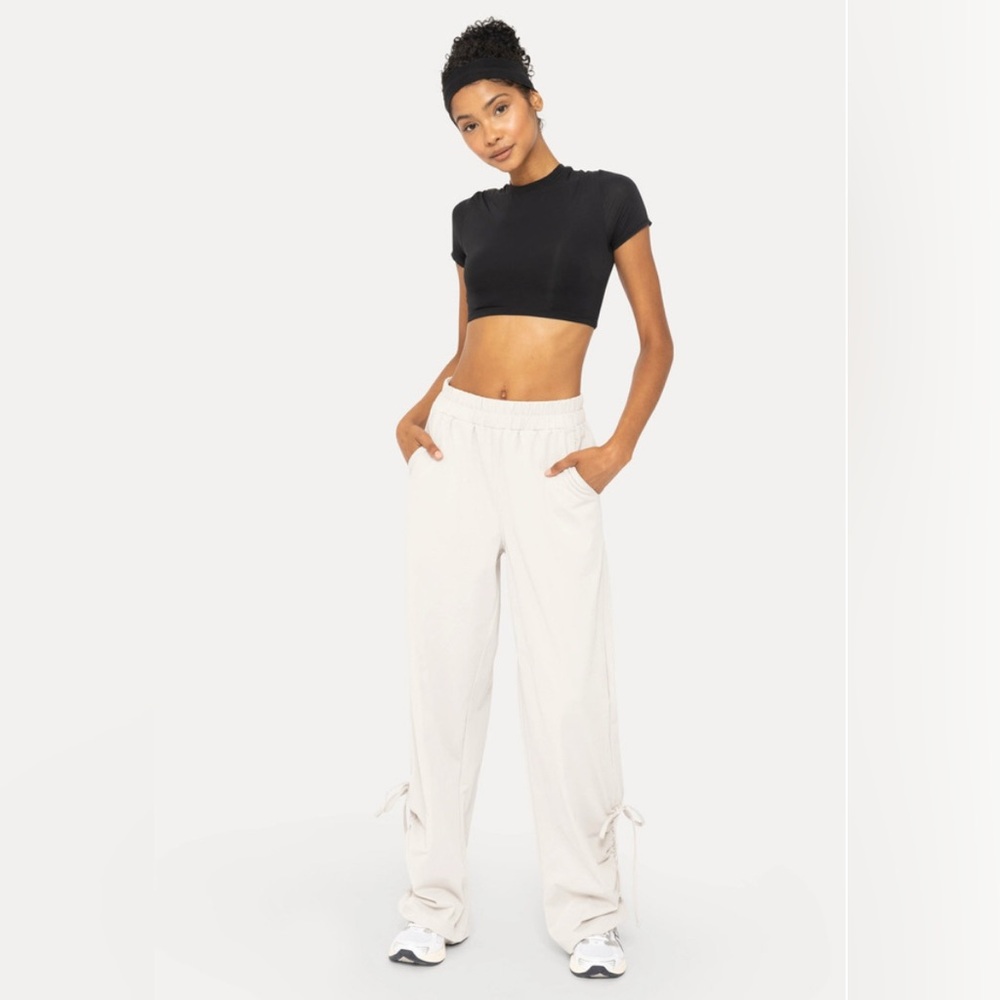 NWT Mono B pants
